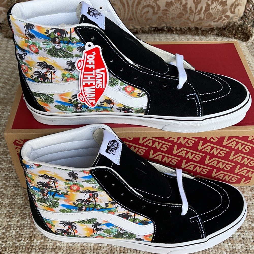 Vans WMNS Sk8-Hi ALOHA Black/True White Sneakers - Picture 3 of 16